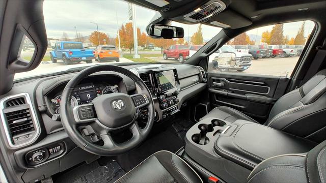 2020 RAM 2500 Laramie Crew Cab 4X4 64 Box