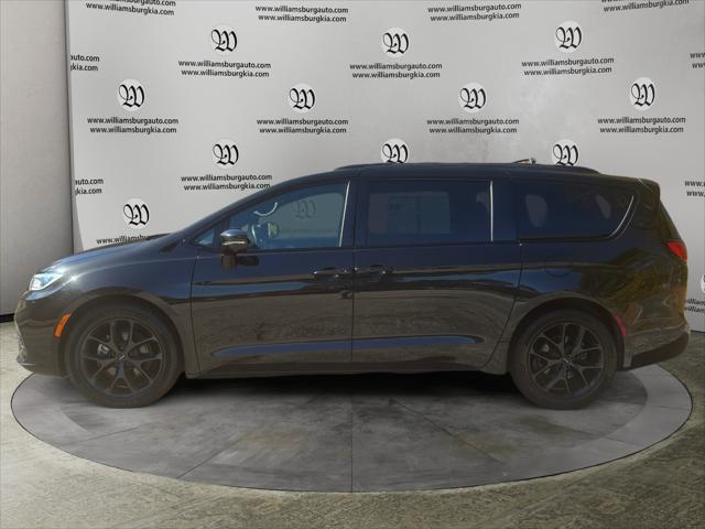 2021 Chrysler Pacifica Touring L 2021 Chrysler Pacifica Touring L