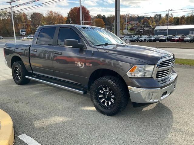 2019 RAM 1500 Classic Big Horn Crew Cab 4x4 57 Box 2019 RAM 1500 Classic Big Horn Crew Cab 4x4 57 Box