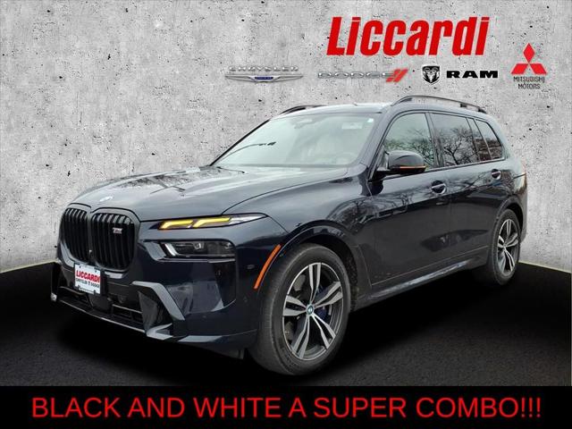 2023 BMW X7 M60i