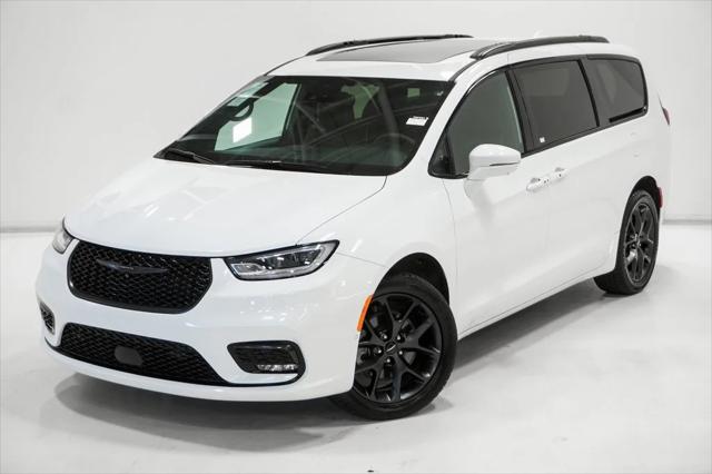 2022 Chrysler Pacifica Limited AWD