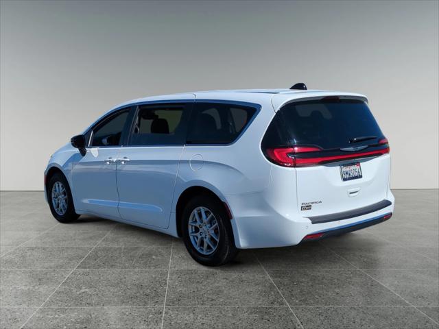 2024 Chrysler Pacifica Touring 2024 Chrysler Pacifica Touring