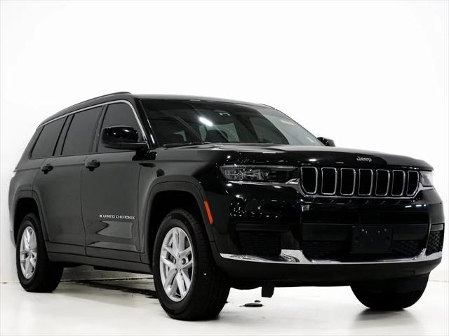 2022 Jeep Grand Cherokee L Laredo 4x4 2022 Jeep Grand Cherokee L Laredo 4x4