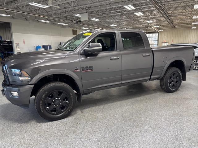 2017 RAM 3500 Big Horn Crew Cab 4x4 64 Box