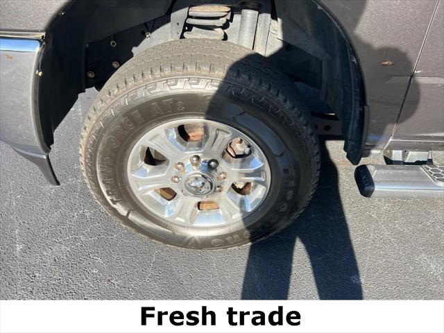 2022 RAM 2500 Big Horn Crew Cab 4x4 64 Box 2022 RAM 2500 Big Horn Crew Cab 4x4 64 Box