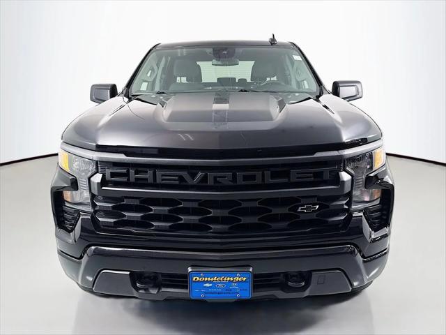 2022 Chevrolet Silverado 1500 4WD Crew Cab Short Bed Custom 2022 Chevrolet Silverado 1500 4WD Crew Cab Short Bed Custom