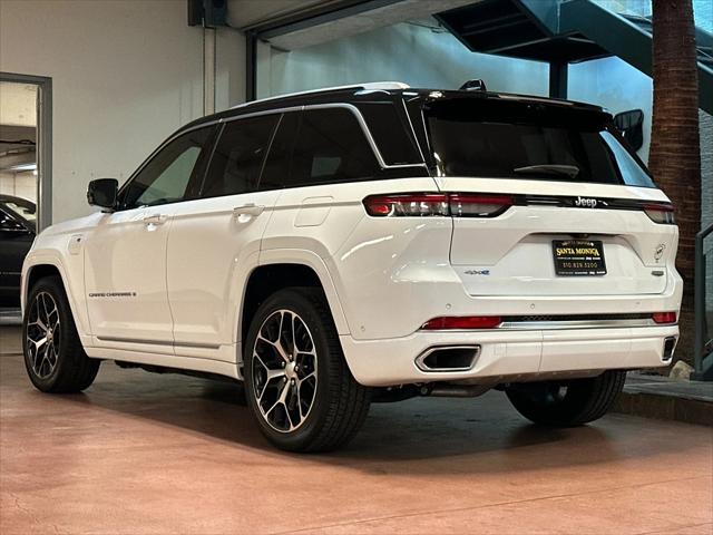 2022 Jeep Grand Cherokee 4xe Summit Reserve 4x4 2022 Jeep Grand Cherokee 4xe Summit Reserve 4x4
