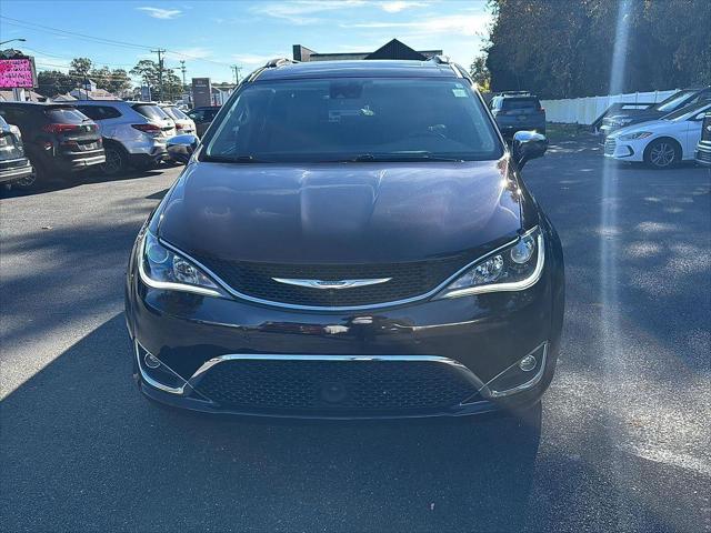 2017 Chrysler Pacifica Limited 2017 Chrysler Pacifica Limited