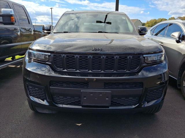 2022 Jeep Grand Cherokee L Altitude 4x4 2022 Jeep Grand Cherokee L Altitude 4x4