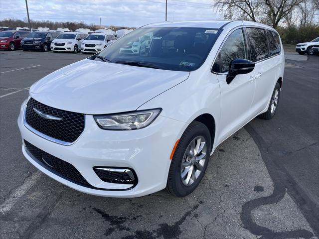 2026 Chrysler Pacifica PACIFICA SELECT AWD