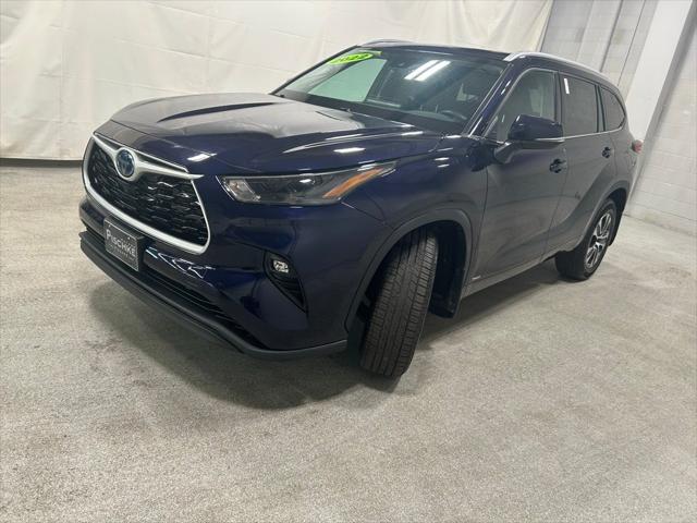 2022 Toyota Highlander Hybrid XLE 2022 Toyota Highlander Hybrid XLE