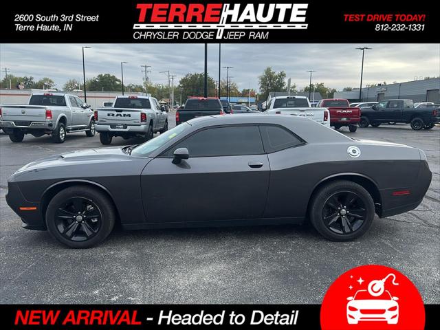 2015 Dodge Challenger SXT