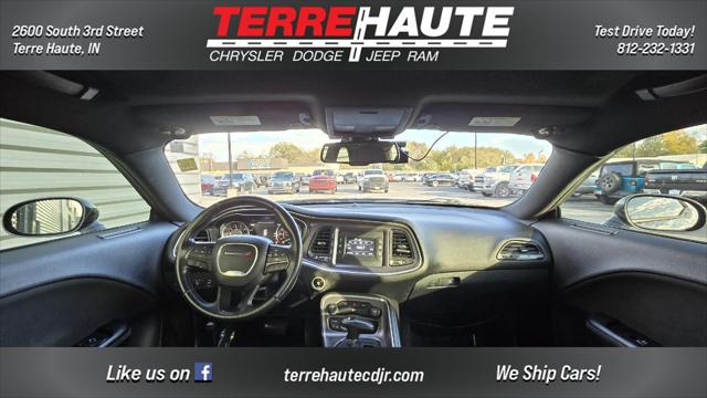 2015 Dodge Challenger SXT 2015 Dodge Challenger SXT