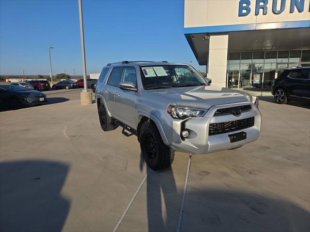 2019 Toyota 4Runner SR5 2019 Toyota 4Runner SR5