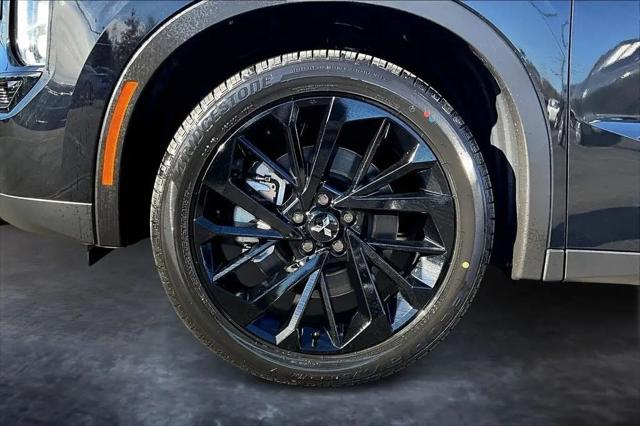 2025 Mitsubishi Outlander PHEV SEL Black Edition S-AWC