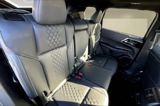 2025 Mitsubishi Outlander PHEV SEL Black Edition S-AWC