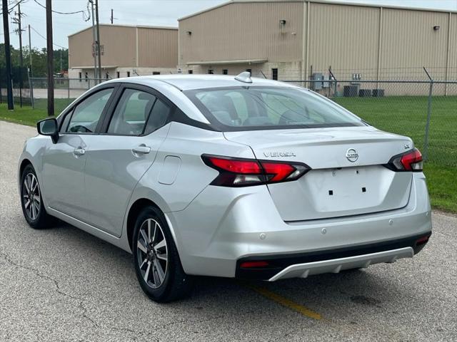2020 Nissan Versa SV Xtronic CVT