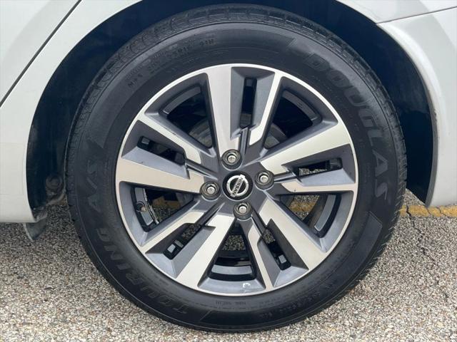 2020 Nissan Versa SV Xtronic CVT