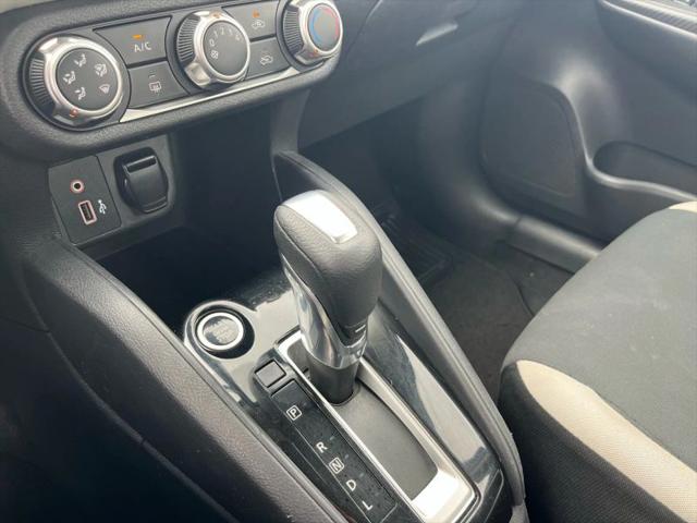 2020 Nissan Versa SV Xtronic CVT