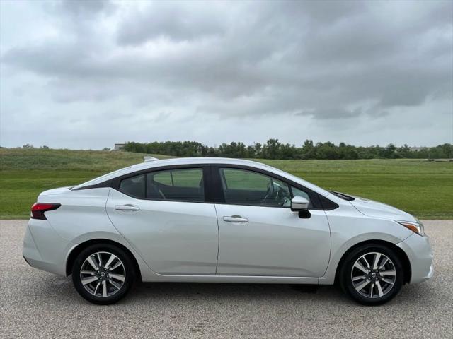 2020 Nissan Versa SV Xtronic CVT