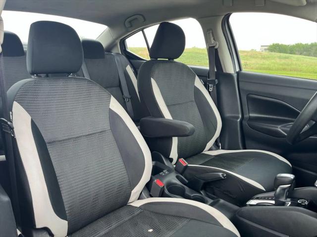 2020 Nissan Versa SV Xtronic CVT