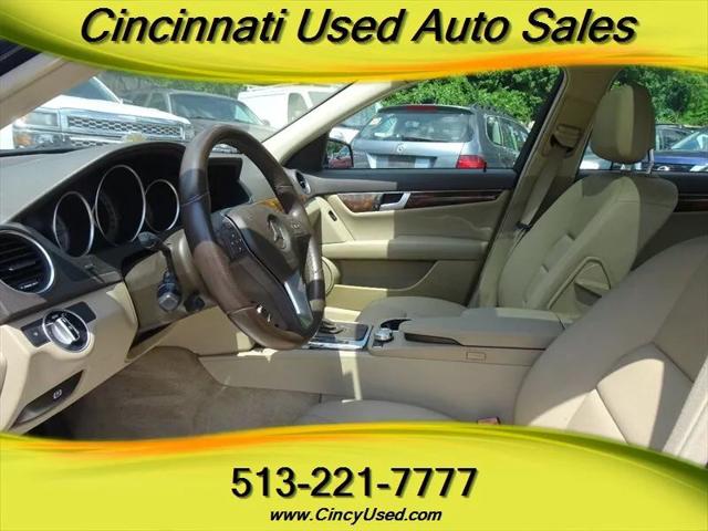 2012 Mercedes-Benz C-CLASS C 300 Luxury 4MATIC