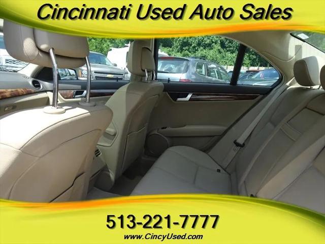 2012 Mercedes-Benz C-CLASS C 300 Luxury 4MATIC