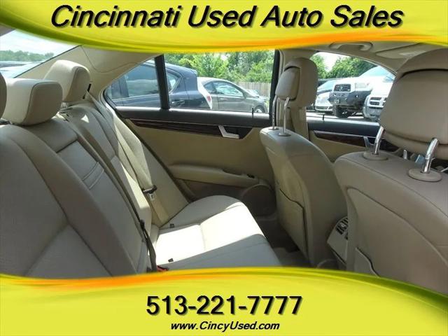 2012 Mercedes-Benz C-CLASS C 300 Luxury 4MATIC