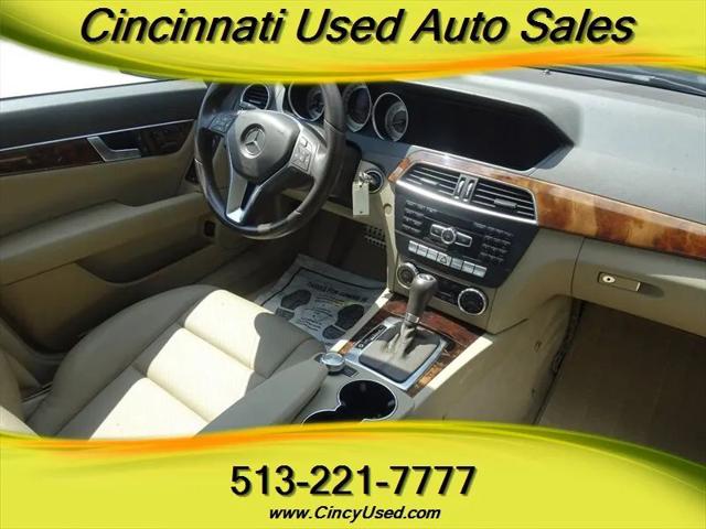 2012 Mercedes-Benz C-CLASS C 300 Luxury 4MATIC