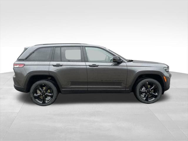 2025 Jeep Grand Cherokee Altitude X 4x4