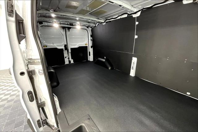 2025 Ford Transit Cargo Van Base
