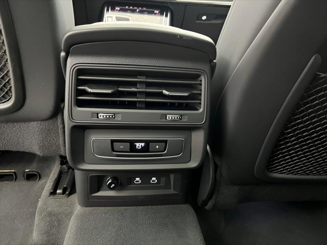 2022 Audi Q7 Premium Plus 55 TFSI quattro Tiptronic