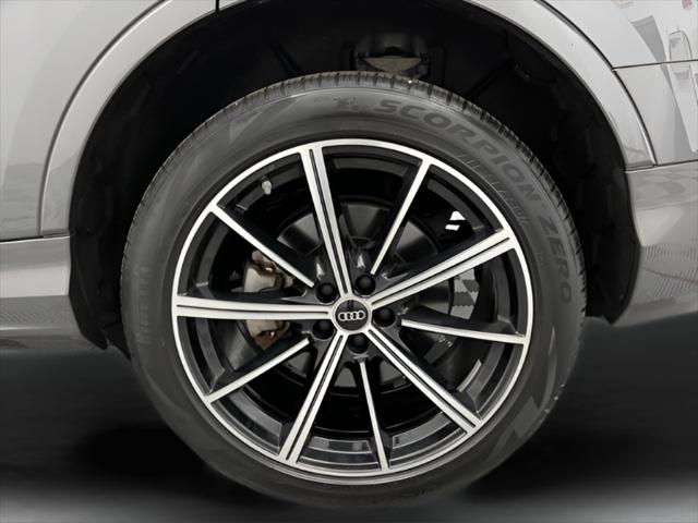 2022 Audi Q7 Premium Plus 55 TFSI quattro Tiptronic