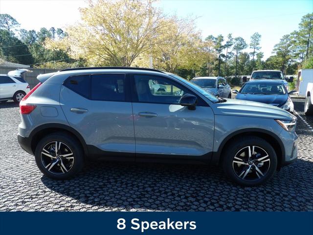 2026 Volvo XC40 B4 Core