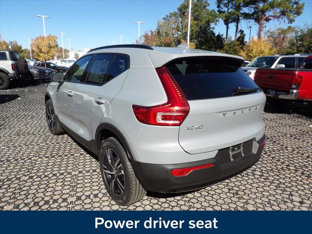 2026 Volvo XC40 B4 Core