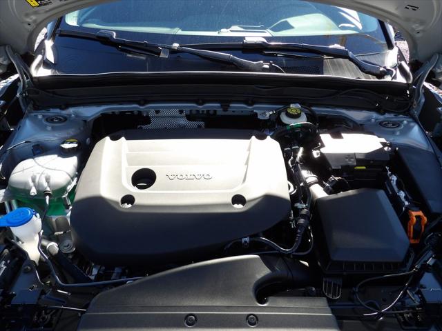 2026 Volvo XC40 B4 Core