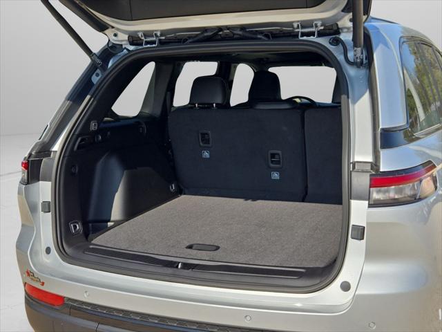 2025 Jeep Grand Cherokee Altitude X 4x2