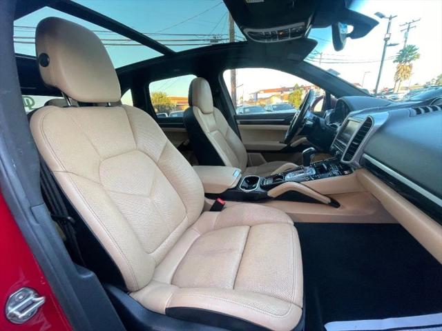 2016 Porsche Cayenne Base