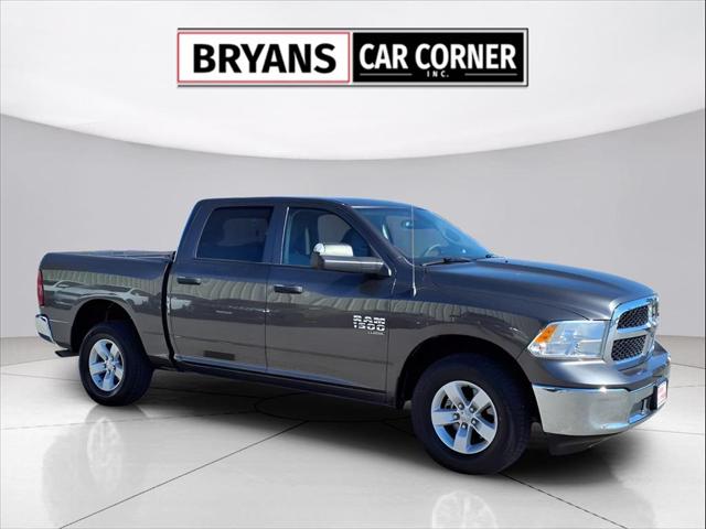 2023 Ram 1500 Classic SLT Crew Cab 4x4 5'7" Box