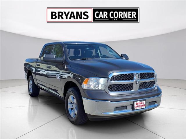 2023 Ram 1500 Classic SLT Crew Cab 4x4 5'7" Box