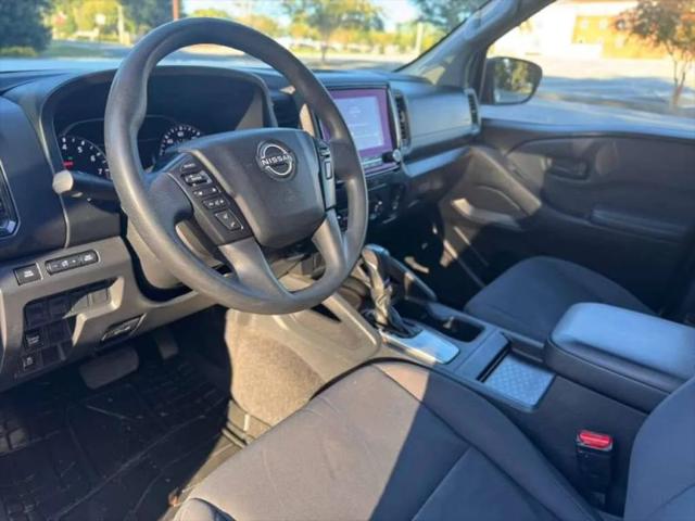 2022 Nissan Frontier Crew Cab S 4x2
