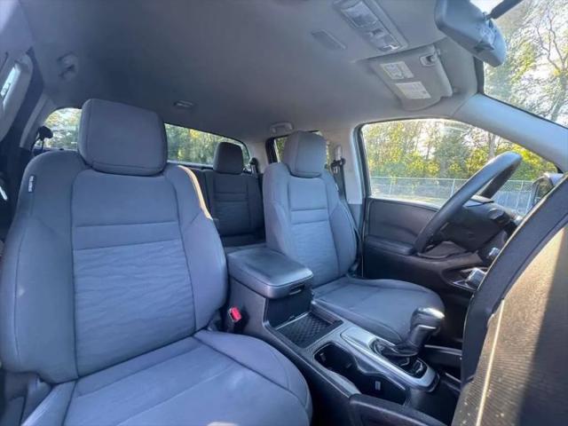 2022 Nissan Frontier Crew Cab S 4x2
