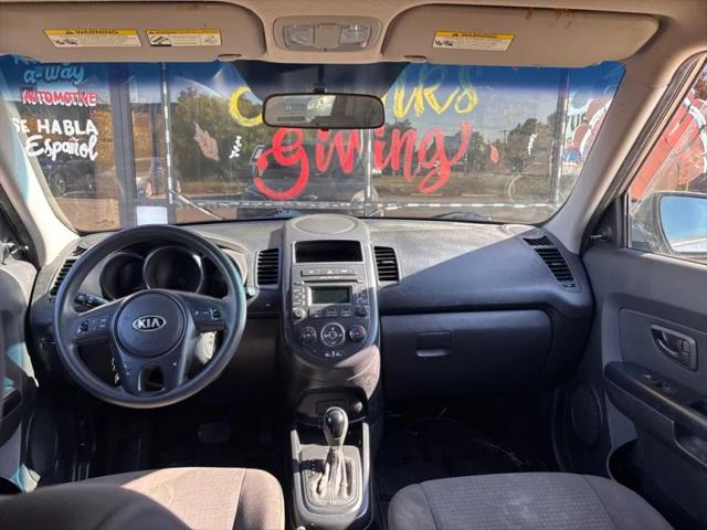 2013 Kia Soul Base