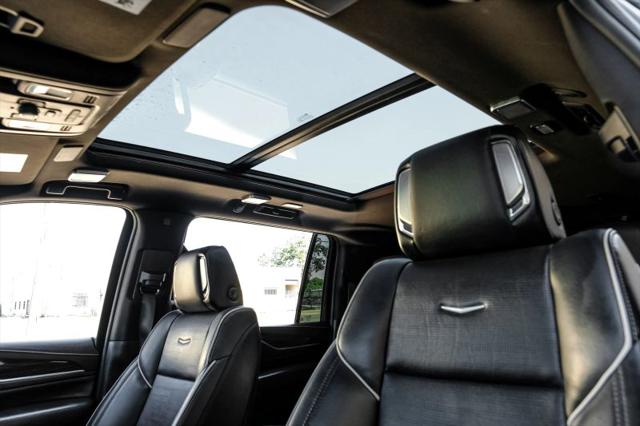 2022 Cadillac Escalade ESV 4WD Sport