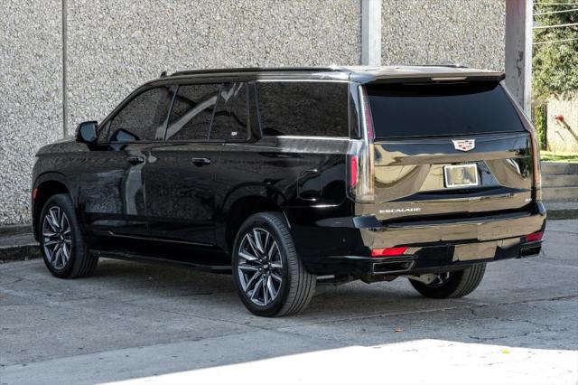 2022 Cadillac Escalade ESV 4WD Sport