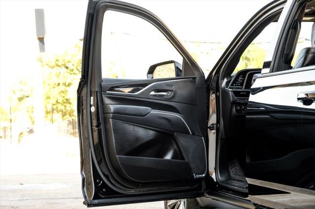 2022 Cadillac Escalade ESV 4WD Sport