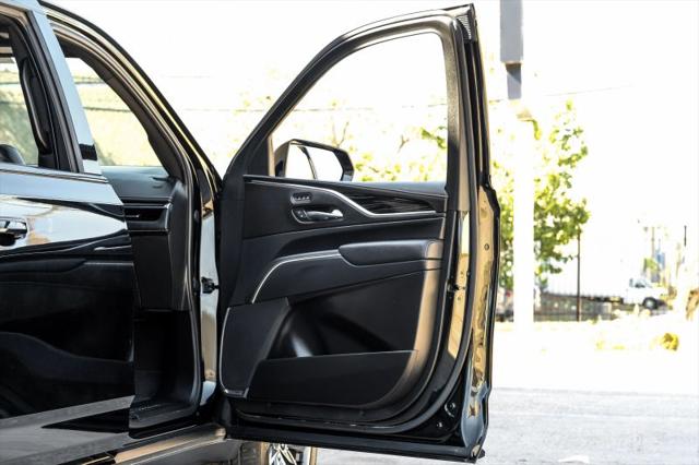 2022 Cadillac Escalade ESV 4WD Sport