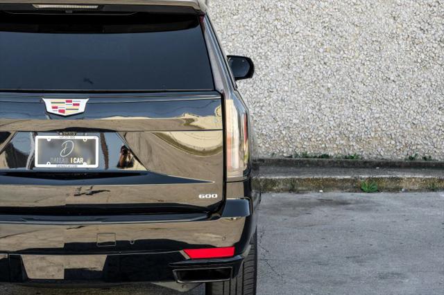 2022 Cadillac Escalade ESV 4WD Sport