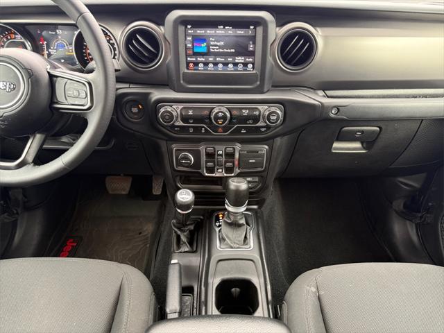 2023 Jeep Gladiator Sport