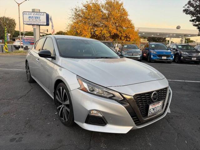 2022 Nissan Altima SR FWD